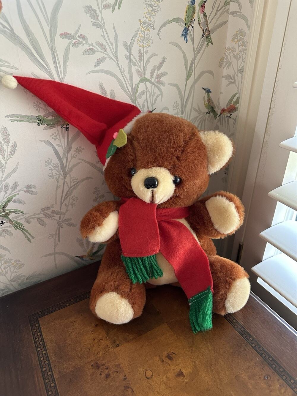 VINTAGE 1985 LTD CHRISTMAS TEDDY BEAR STUFFED ANIMAL PLUSH.